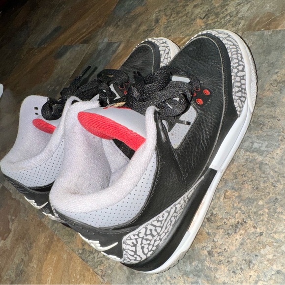 JORDAN BLACK CEMENT 3’s - Picture 5 of 5